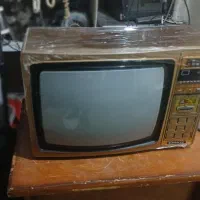 تلوزیون قدیمی آنتیک...