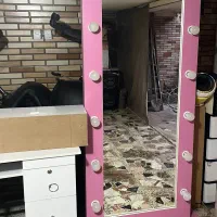 آینه قدی چراغ دار