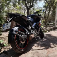 موتور سیکلت پالس آر اسRS 200،آپاچی