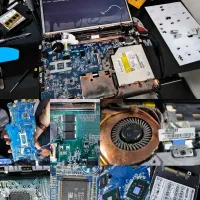 خدمات کامپیوتر و نصب ویندوز و تعمیرات در محل شما