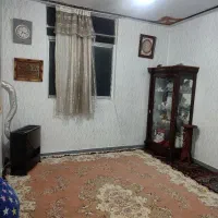 یک واحد مسکونی طبقه سوم ۶۴ متر