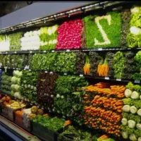 نیازمند به یک سبزی فروش مغازه ازما میوه فروشی هست