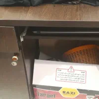 َمیز کامپیوتر