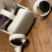 فروش متاکوئست 2 در حد نو