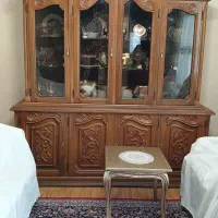 بوفه چهار در، چوب گردو، دو تکه، بسیار تمیز