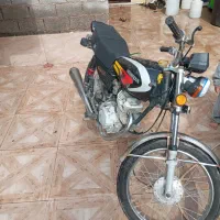 موتور سیکلت هوندا 82مدارک کامل