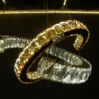 لوستر با کیفیتو گرون نخر، با من تماس بگیر|لوستر و چراغ آویز|کرج, کمال‌شهر|دیوار