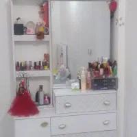 میز آرایشی