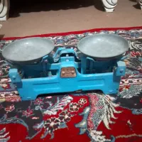 ترازو قدیمی دقیق ونو