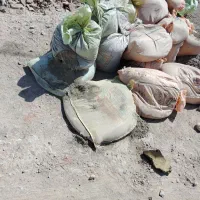 200 عدد گیسه. خالی موجود هست کاملا سالم