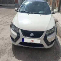 کوییک R سفید مشکی