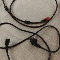 کابل HDMI مانیتور و کابل برق کامپیوتر..