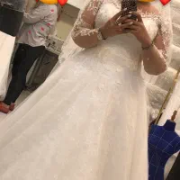 لباس عروس مزون دوز همراه تور و ژپون