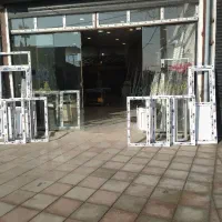 تولیددرب و پنجره وشیشه سکوریت مستر