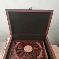 قرآن با حعبه چوبی آنتیک