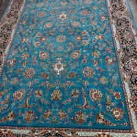 فرش رضا قهرمانی جفت ۹متری ۷۰۰شانه تراکم۲۵۵۰خوش رنگ|فرش|اراک, |دیوار