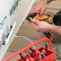 برقکار ساختمان و کلیه خدمات برقی