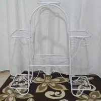 استند فلزی گلدان