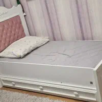 تخت دو منظوره کودک و نوجوان