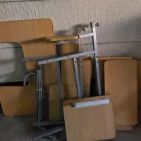 فروش میز کامپیوتر چرخ دار کاملاًنو و سالم