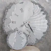 ساعت های دفرمه رزین