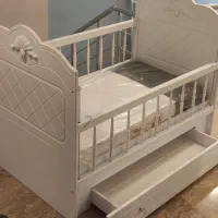 تخت نوزاد و کودک