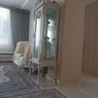 زیرتلویزیون و بوفه