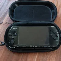 PSP Sony مدل PSP-3004 + مموری 8GB و شارژر