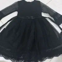 چند تیکه لباس بچگانه