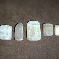 سنگ نیمه قیمتی