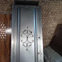درب وپنجره فلزی  اهنی پیش ساخته سبک|خدمات پیشه و مهارت|کرمان, |دیوار