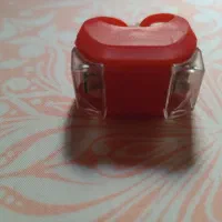 چراغ دوچرخه به رنگ قرمز