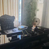 استخدام منشئ خانم جوان