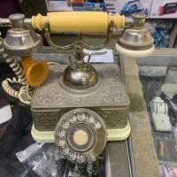 تلفن قدیمی