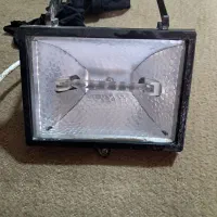 پراژکتور پور نور سالم آماده برای نصب