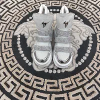 نیم بوت|کیف، کفش، کمربند|خرمشهر, |دیوار