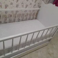 تخت و کمد و شلف و تشک و روتختی نو