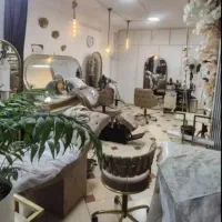 80-متر-سالن-آرایشگاه-زنانه-بر-خیابان-فرزانه