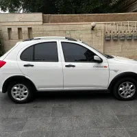 کوییک سفید ۱۴۰۲