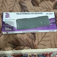 کیبورد و هدفون