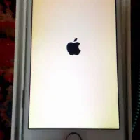 ایفون ۷ روشن