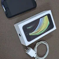 آیفون SE 2020