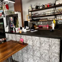کانتر کافی شاپ و نور خطی