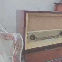 رادیو لامپی چوبی درحد نو گرندیک آلمان آنتیک قدیمی|کلکسیون اشیاء عتیقه|تهران, مینای جنوبی|دیوار