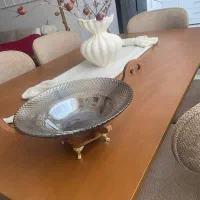 ظرف پذیرایی با پایه ی چوبی