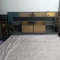 تخت با دو عدد پاتختی