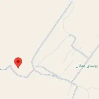 زمین دهبکری بالای رودخانه