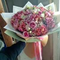 گل فروشی استخدام کارمند فروش و تزیین کار|استخدام خدمات فروشگاه و رستوران|تهران, منیریه|دیوار
