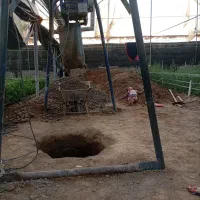 چاه کنی و تخلیه و لایروبی مغنی و چاه کن در پاکدشت