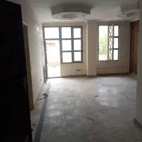 ۱۳۰ متر اداری بر جاده ملارد اجاره به دفتر خودرویی